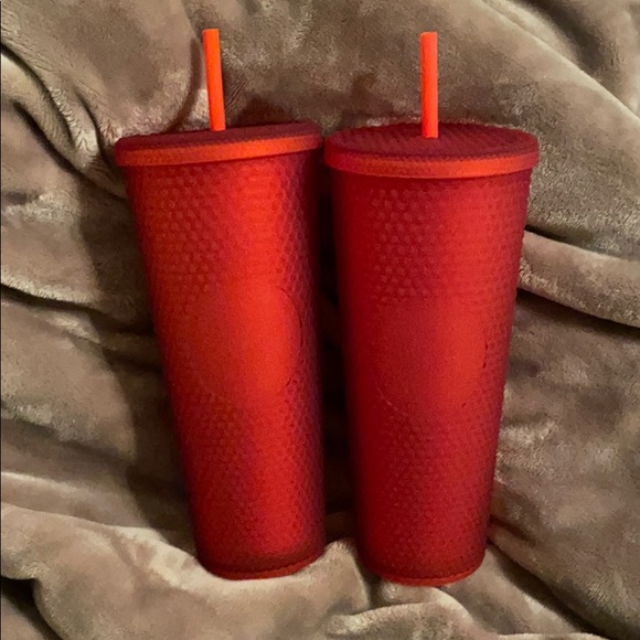 ✨❤️Starbucks 2021 red studded cups❤️✨ - Picture 2 of 2